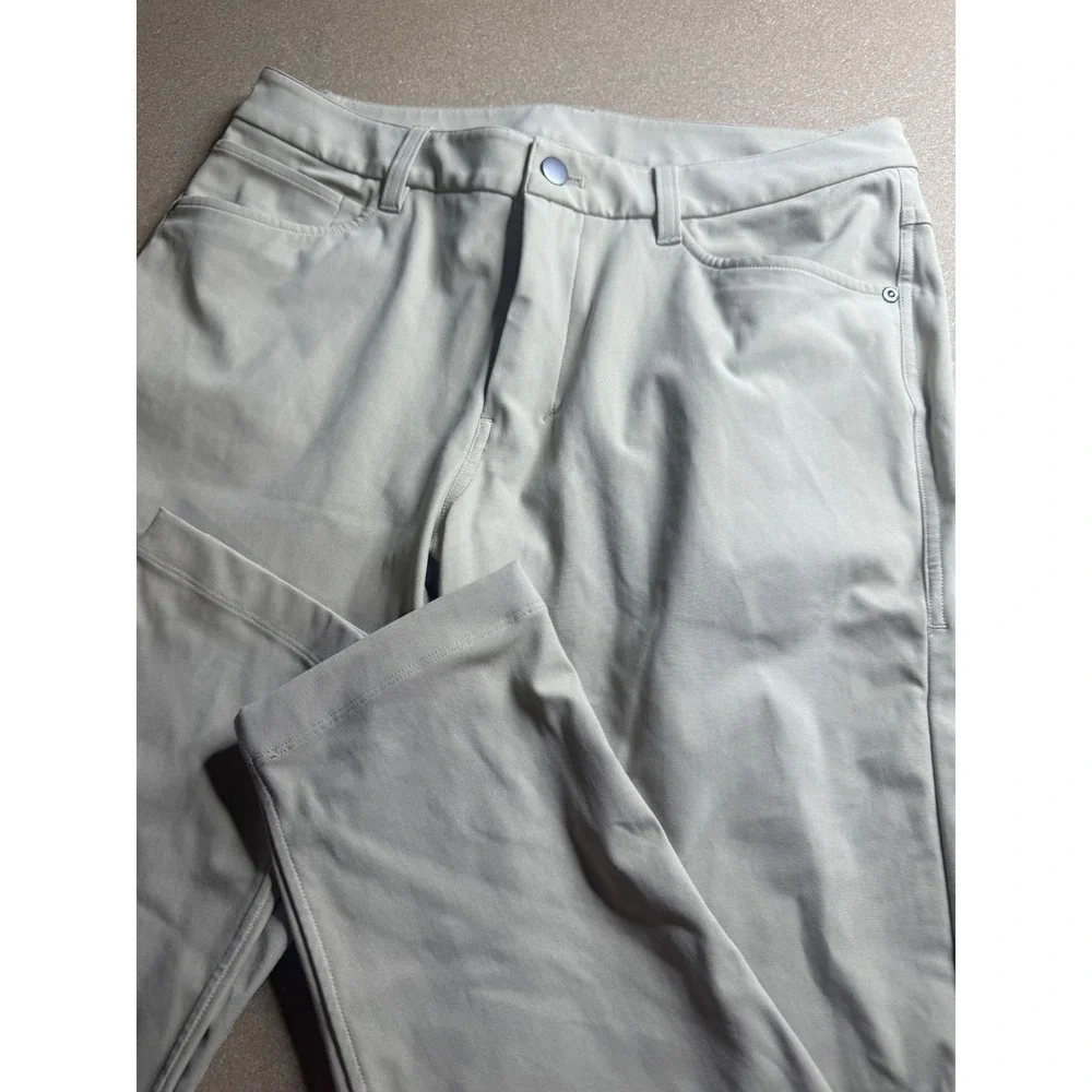 Lululemon ABC Slim Fit Pant Warpstreme Khaki Beige Mens 31 LM5AORS